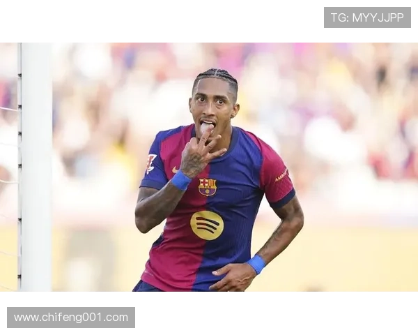 拉菲尼亚 vs 威廉:巴西右边锋战术角色与进攻效率对比 拉菲尼亚 vs 威廉:巴西右边锋战术角色与进攻效率对比